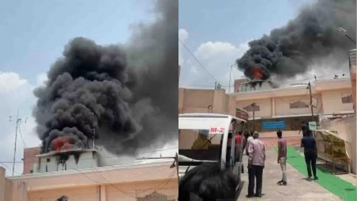 Fire breaks out at Ujjain's Mahakal temple, entry of devotees halt