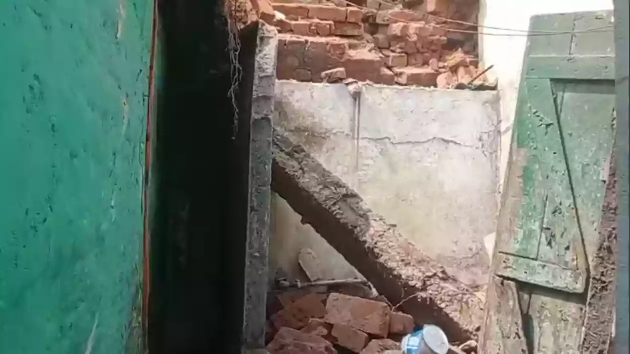 Leaning factory wall collapses on houses in Kolkata slum, injures residents
