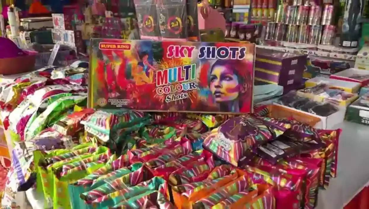 SC orders Rajasthan, UP, Haryana to ban firecrackers within a month, cites Delhi's compliance