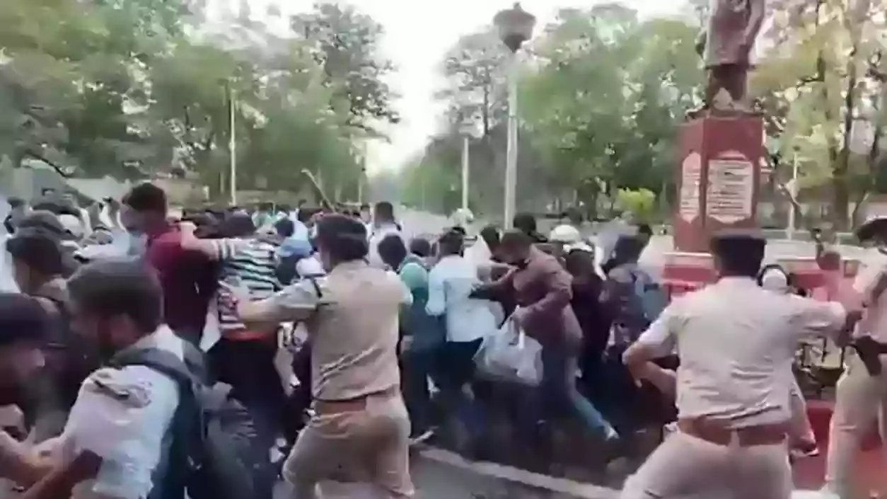Police lathi-charge BPSC TRE 3.0 aspirants protesting outside Bihar CM’s residence over discrepancies