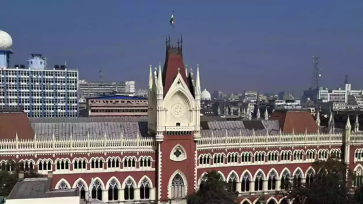 Calcutta HC refuses to hear SSC contempt plea, says Supreme Court will decide 26,000 job case