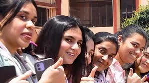 सीबीएसई 12वीं के नतीजे घोषित, लड़कियों ने मारी बाजी, 88.39 प्रतिशत विद्यार्थी पास