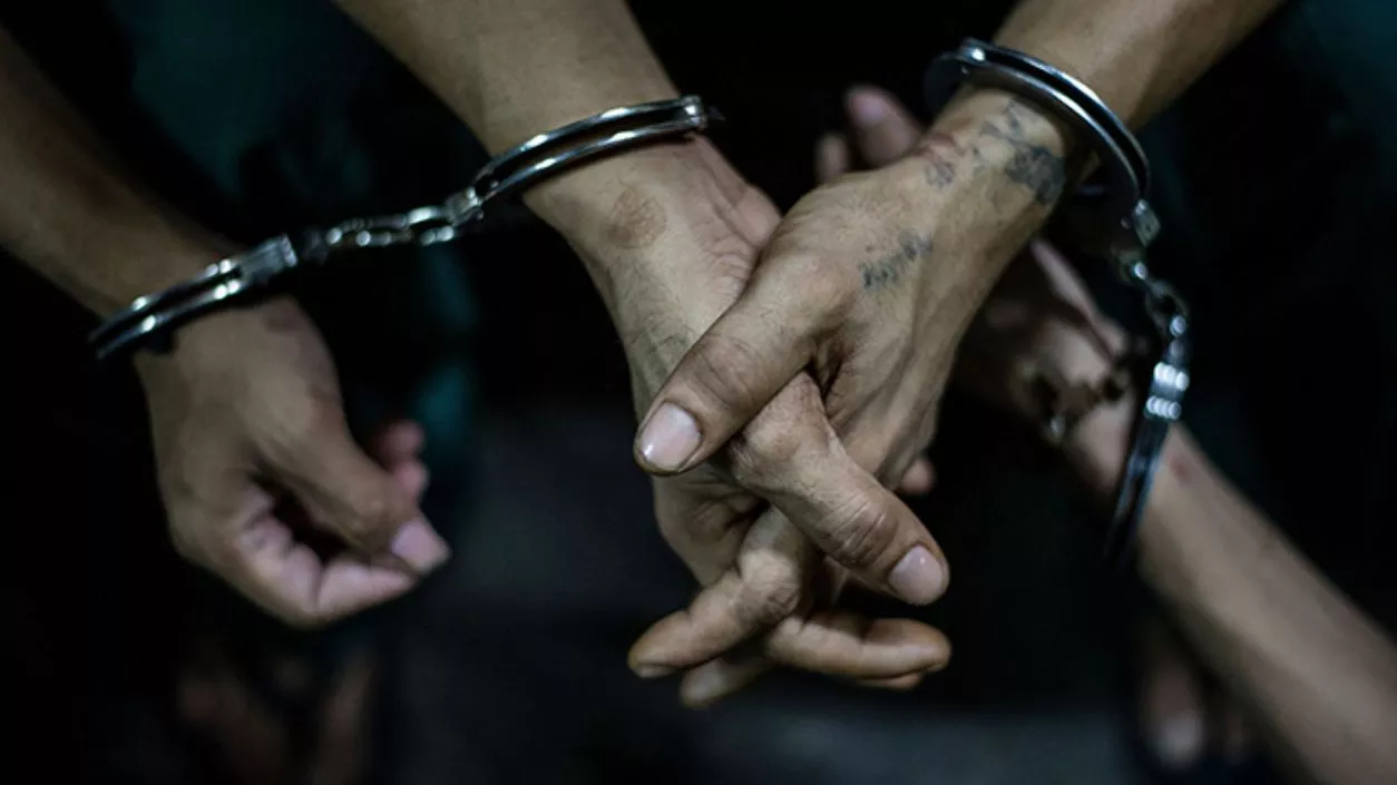 2 arrested from Burdwan University’s hostel for ragging, assaulting juniors with rods & sticks and