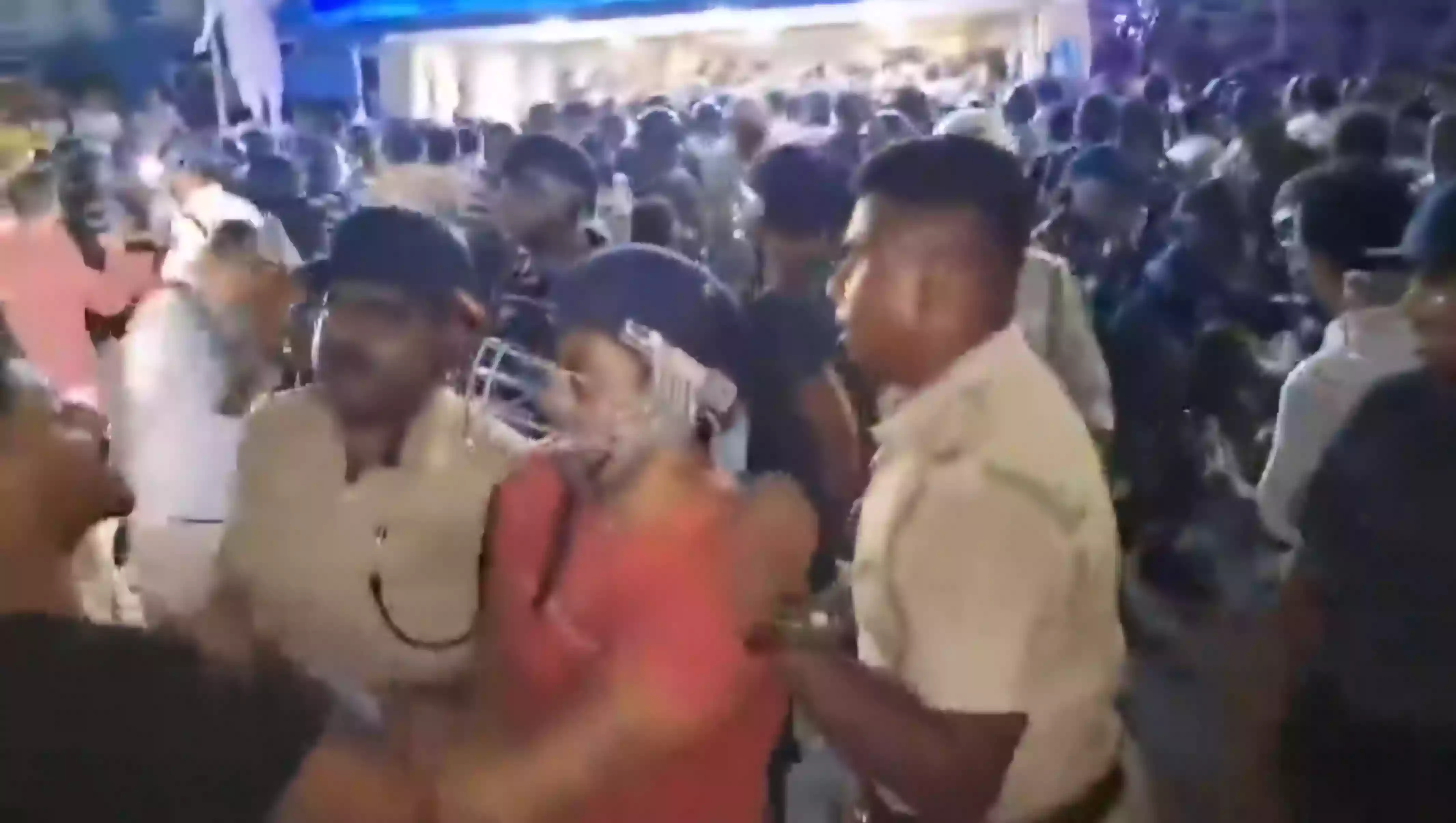 Woman jumps from 2nd floor of Bikash Bhavan amid teachers-police standoff, suffer injuries