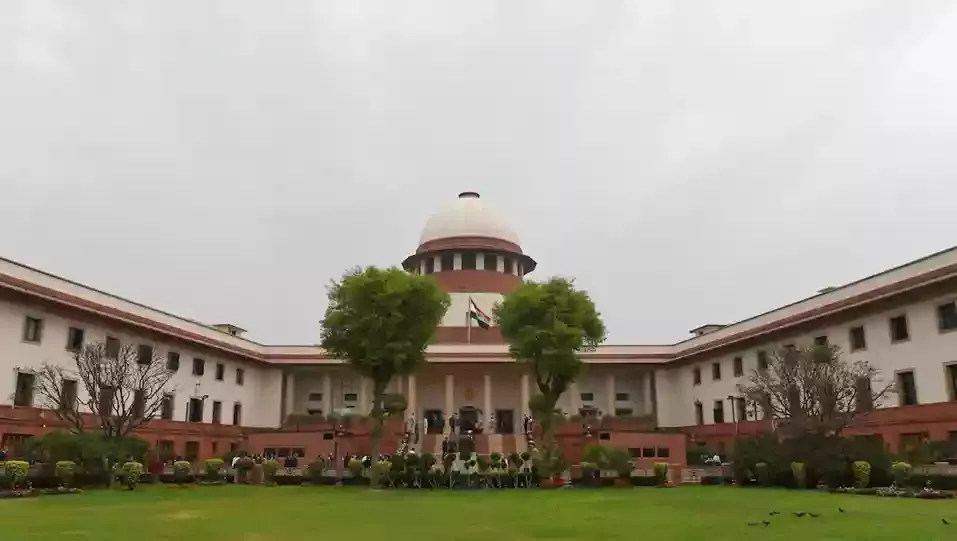 सुप्रीम कोर्ट ने बंगाल सरकार को 4 सप्ताह के भीतर 25% डीए का भुगतान करने का आदेश दिया