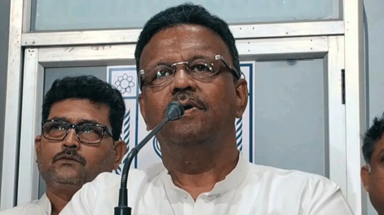 Firhad Hakim slams protesters at Bikash Bhavan, calls it a ‘drama to get on TV’ | Watch