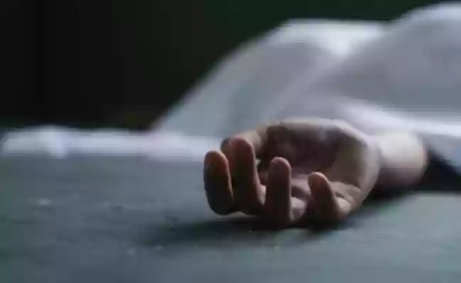 Heartbroken B.Tech student jumps to death from Rajarhat building