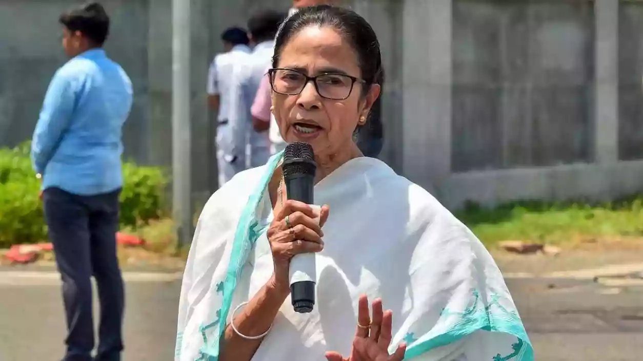 CM Mamata drives North Bengal business growth with new industrial parks and Siliguri convention center