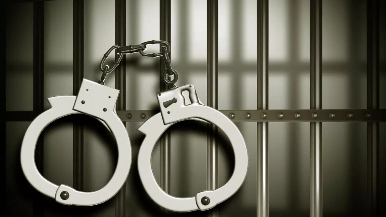 3 illegal Bangladeshi migrants nabbed at Nadia border while trying to re-enter India