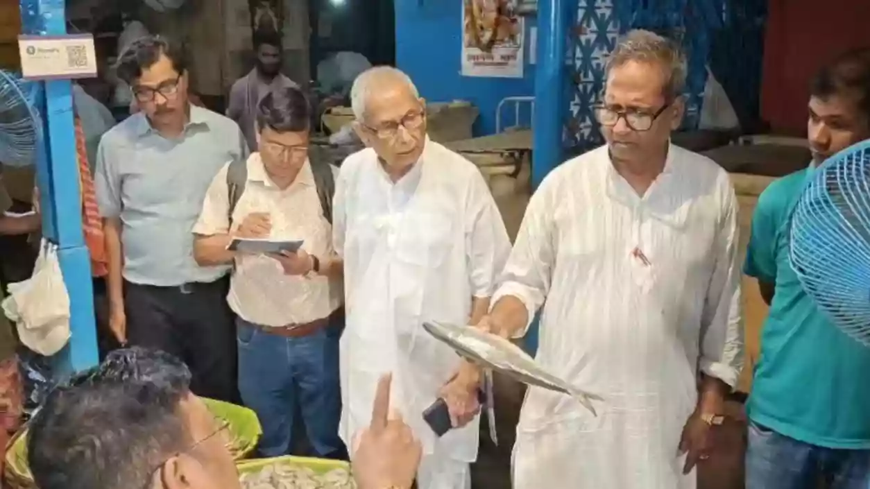 Kolkata task force raids Maniktala Market to curb soaring prices on CM Mamata’s orders