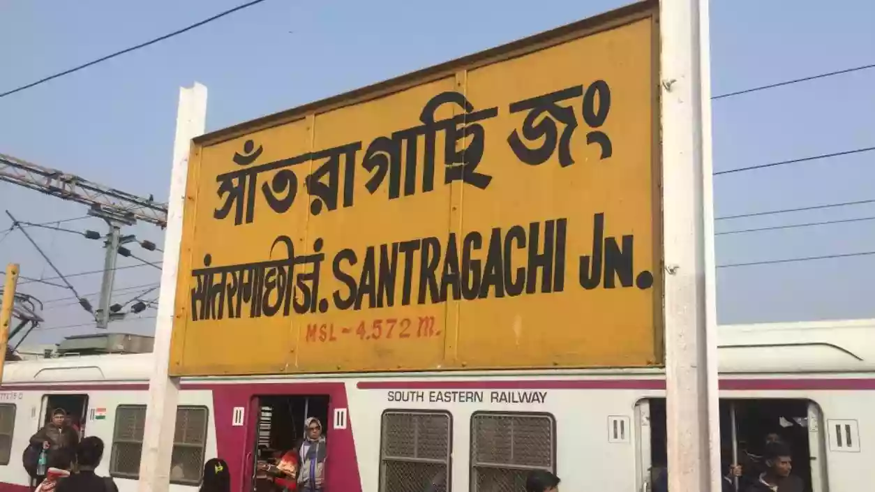 Signal system failure at Santragachi hits train services, leaves thousands stranded at Howrah