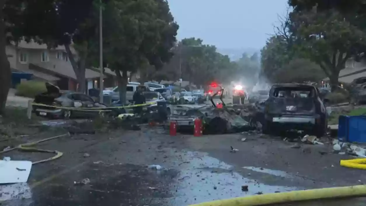 Fire erupts in over 15 homes as small plane crashes into San Diego neighborhood