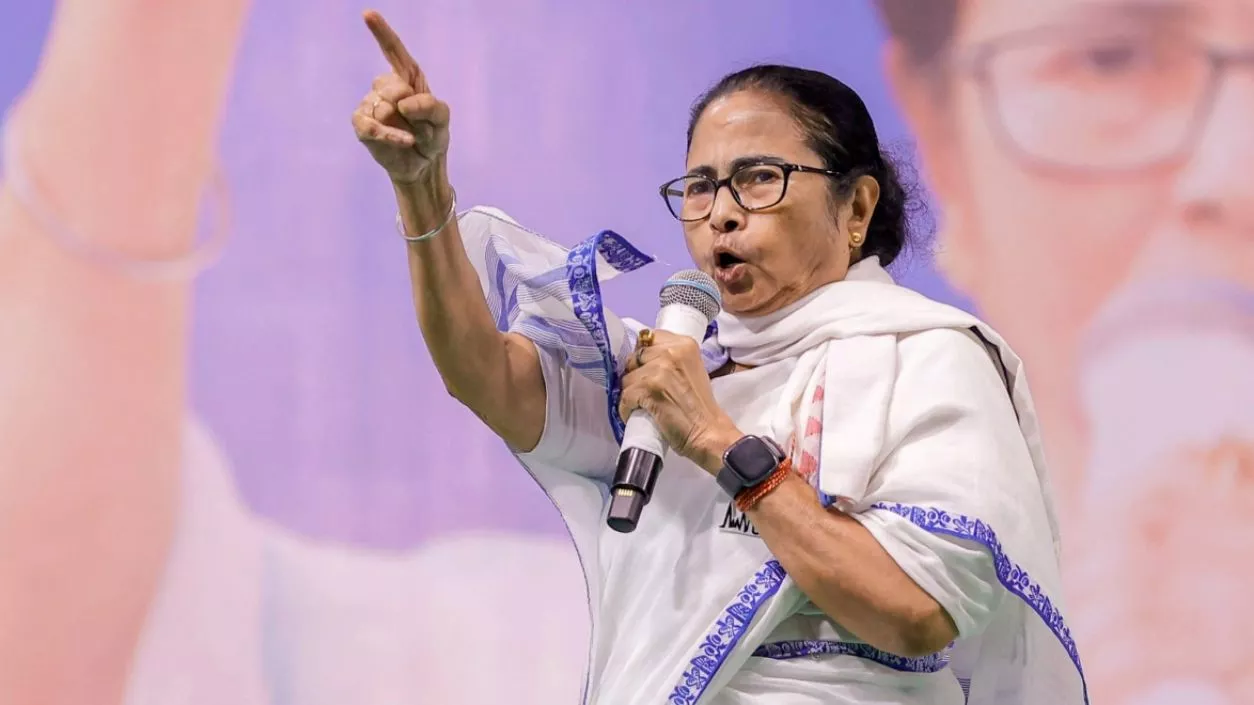CM Mamata boycotts NITI Aayog meet over past mic snub