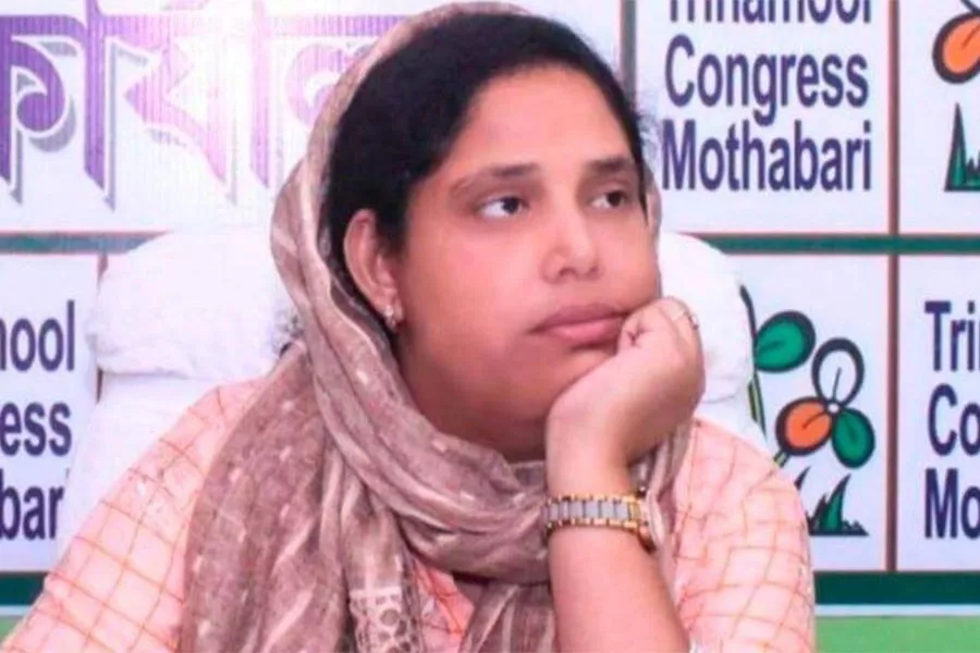 सरकारी नौकरी में पक्षपात का आरोप, तृणमूल नेता की बेटी की नियुक्ति पर उठा विवाद