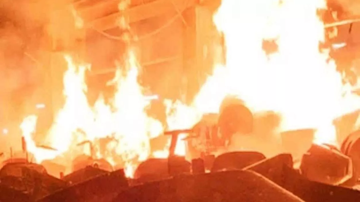 Cosmetics shop burns down in Kharagpur fire; No injuries reported