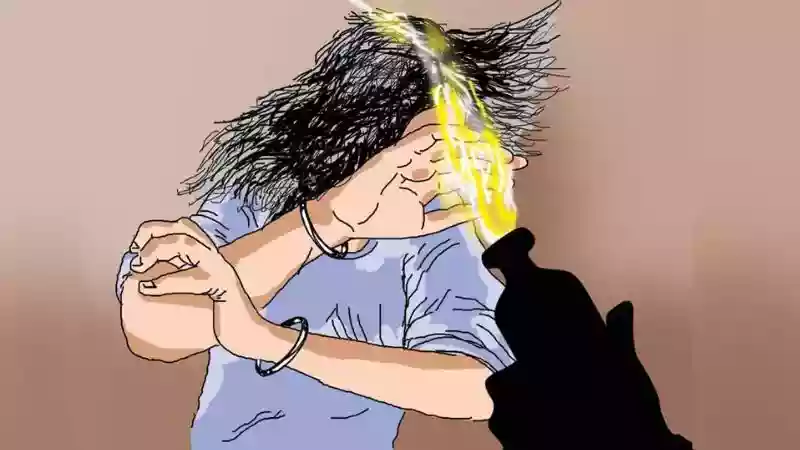 Man throws acid on young woman's face, gets thrashed by locals in Uttarpara