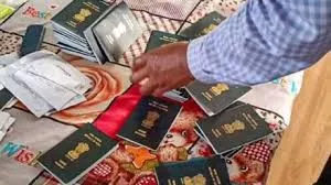 पाकिस्तानी घुसपैठिए के जरिए बनाए गए फर्जी पासपोर्ट : ईडी ने 200 से अधिक संदिग्धों की तलाश शुरू की