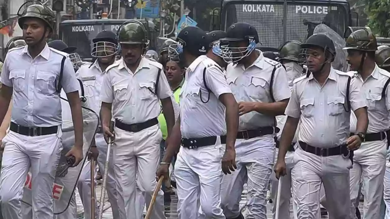 Stolen scooter recovered within hours as vigilant traffic patrol arrests suspect on A.J.C. Bose Road