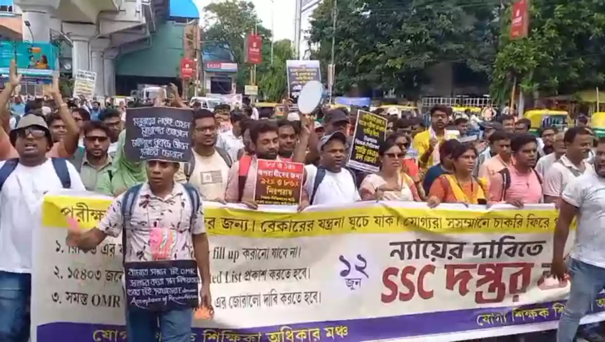 Denied jobs, SSC aspirants stage protest march demanding justice and OMR transparency