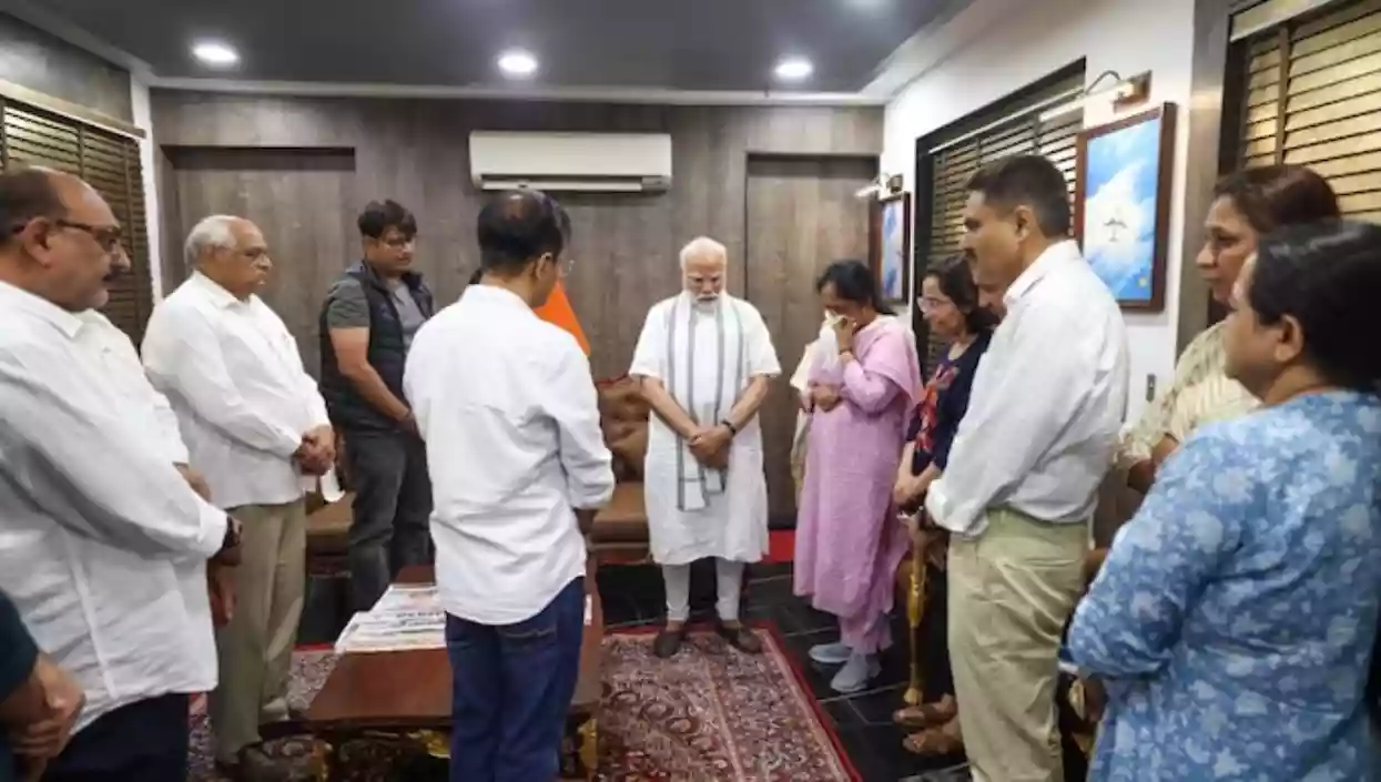 ‘Unimaginable loss’: PM Modi pays tribute to Vijay Rupani, meets family in Ahmedabad
