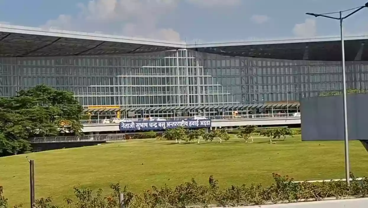 Rapid construction near Kolkata airport sparks air traffic safety concerns post Air India crash
