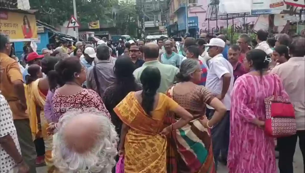 Cooperative elections see clashes and allegations of electoral malpractice in Konnagar 