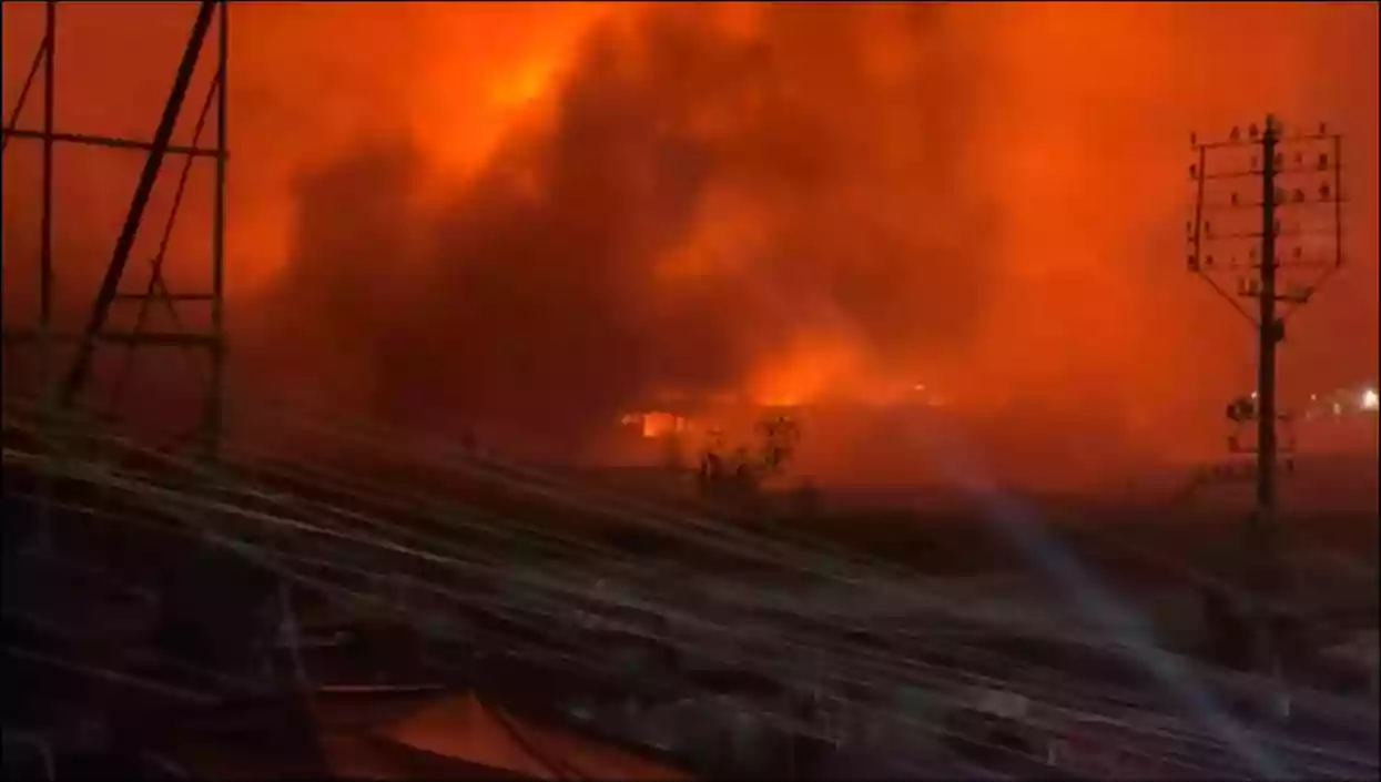 Khidirpur Fire Conspiracy Theory: shopkeepers allege fire was deliberate, blame power cut and delayed action