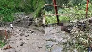 केदारनाथ यात्रा मार्ग पर भूस्खलन, दो पालकी मजदूरों की मौत, तीन घायल