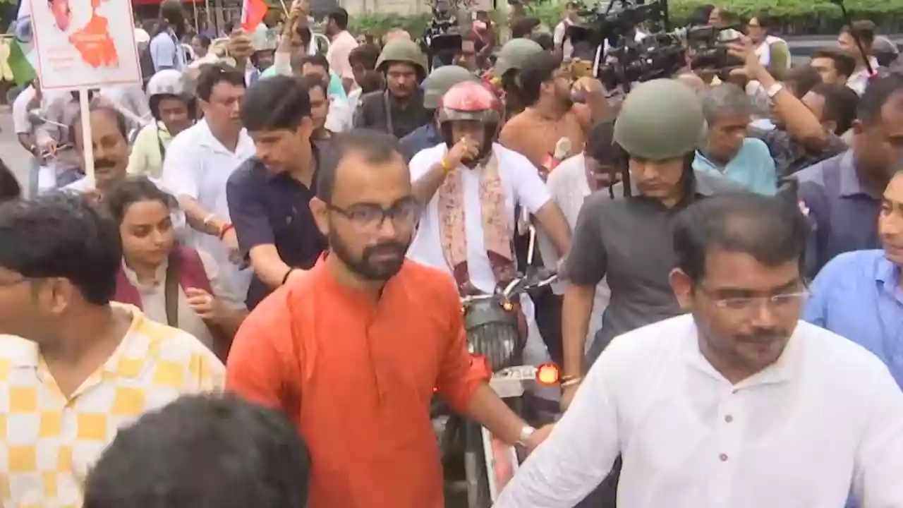 Police obstructs BJP's 'Bengal Day' rally led by Sukanta Majumdar
