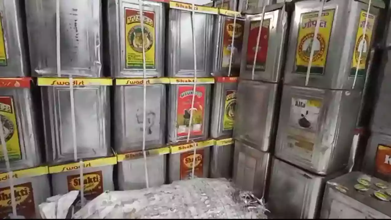 EB seize 5000 litres of fake mustard oil in Hooghly's Serampore; 2 arrested
