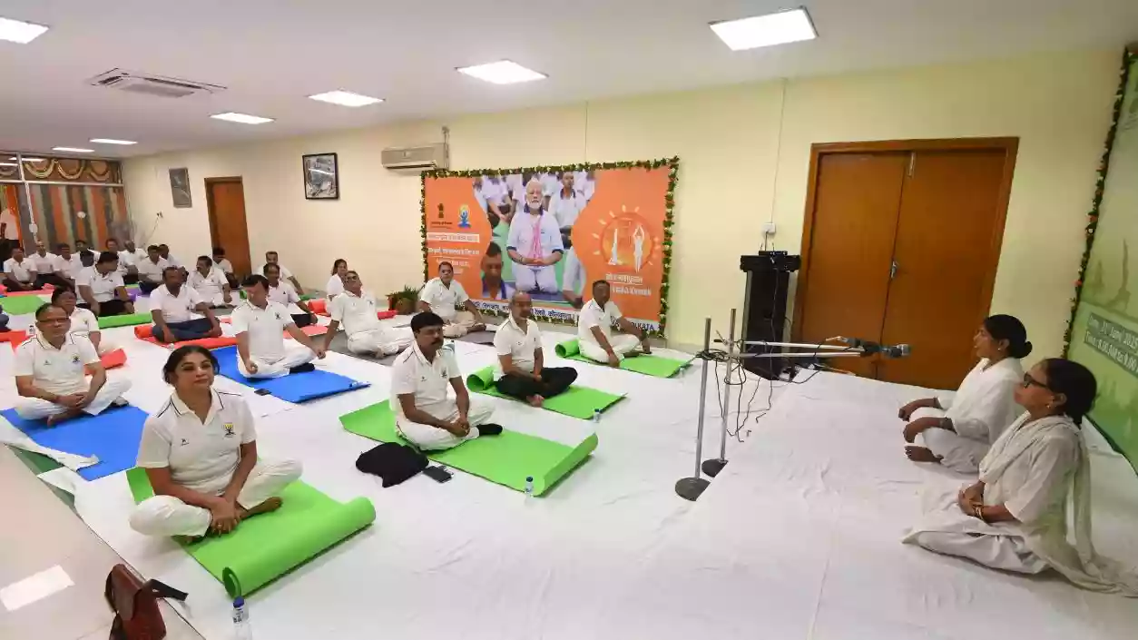 Metro Railway Kolkata observes Yoga Day with sessions at Rail Bhavan, depots and carshed