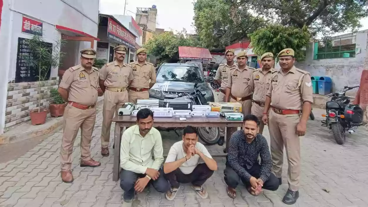 ₹4.61 lakh in fake notes seized in Shahjahanpur; 3 held with printing equipment and vehicles