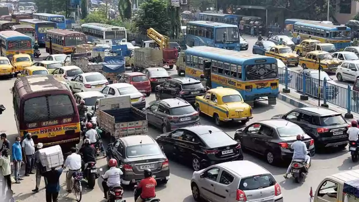 Multiple processions to impact traffic across Kolkata today | Check key routes 