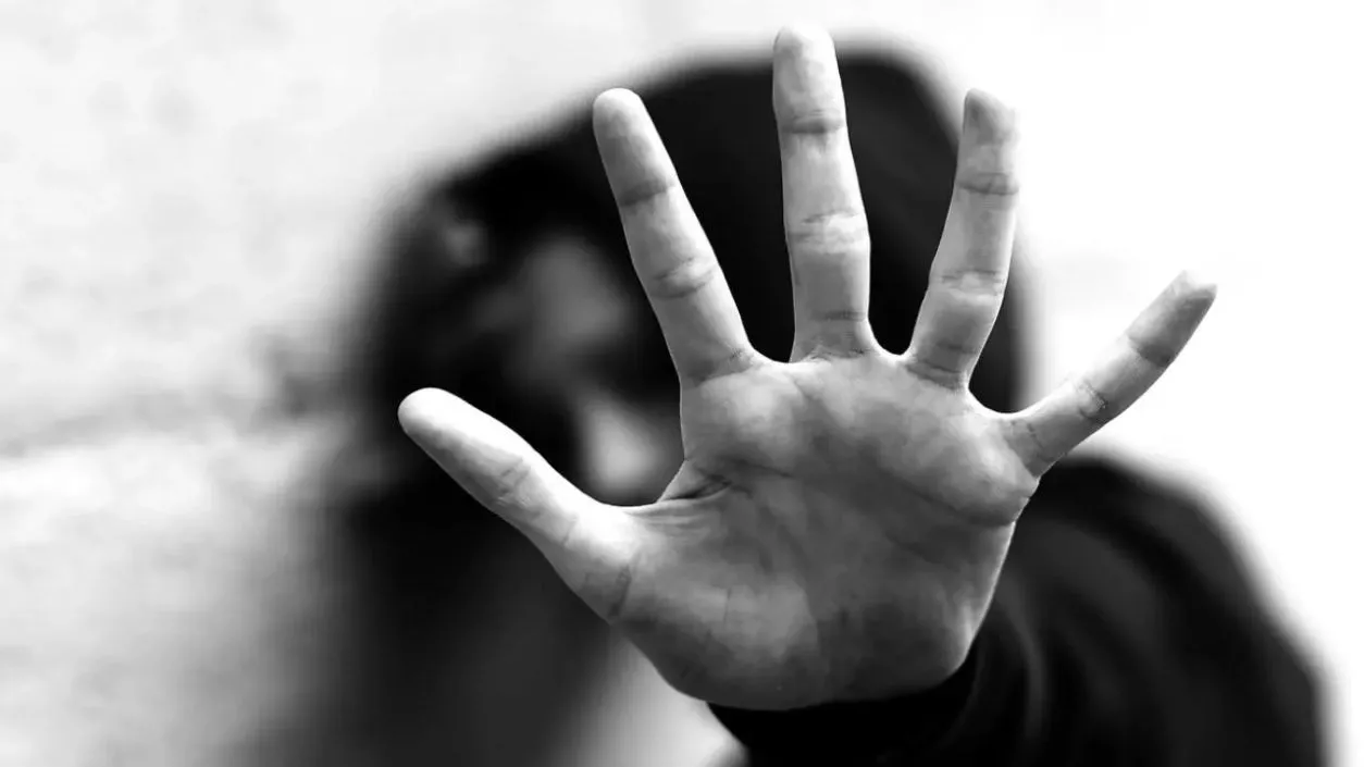 Agra coaching teacher arrested for harassing Class 10 girl, forcing relationship at coaching centre