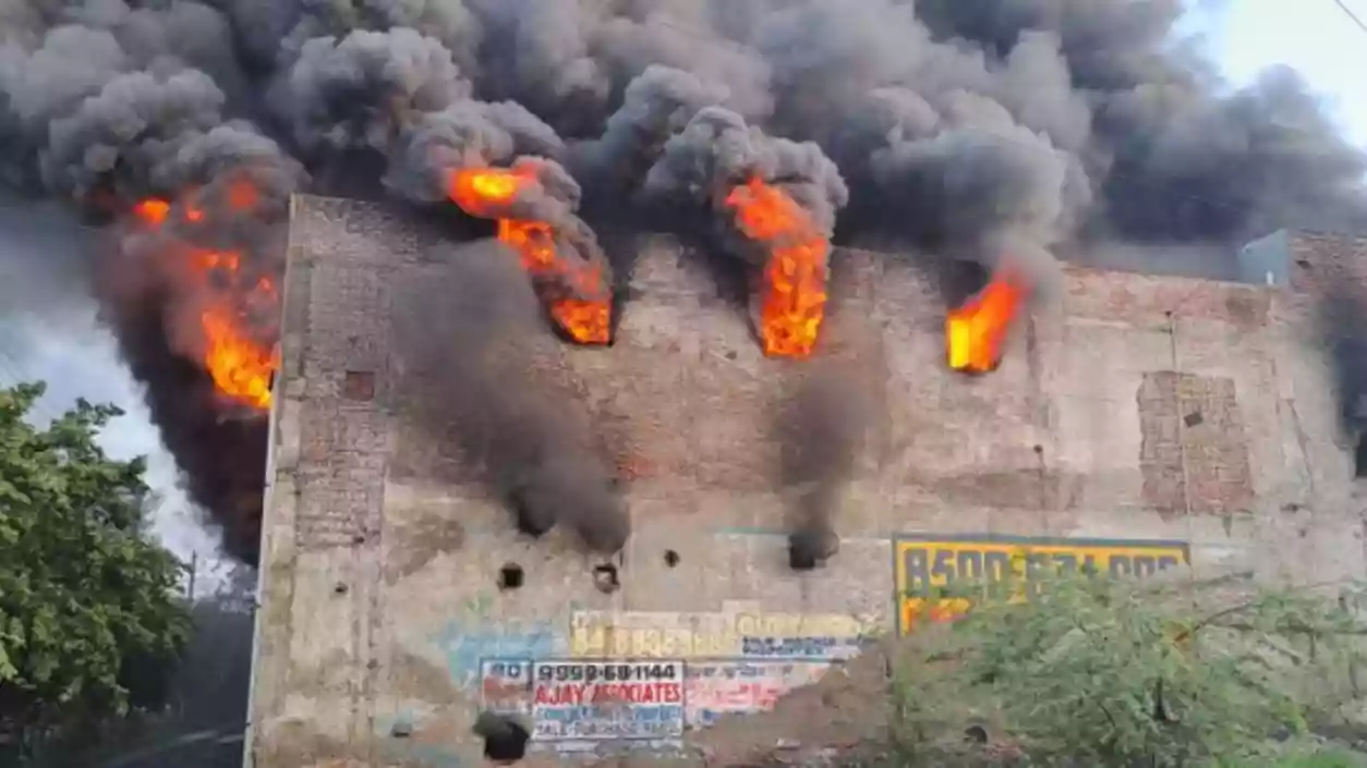Massive fire at Delhi’s Bawana paint factory, 25 fire tenders deployed, no casualties reported