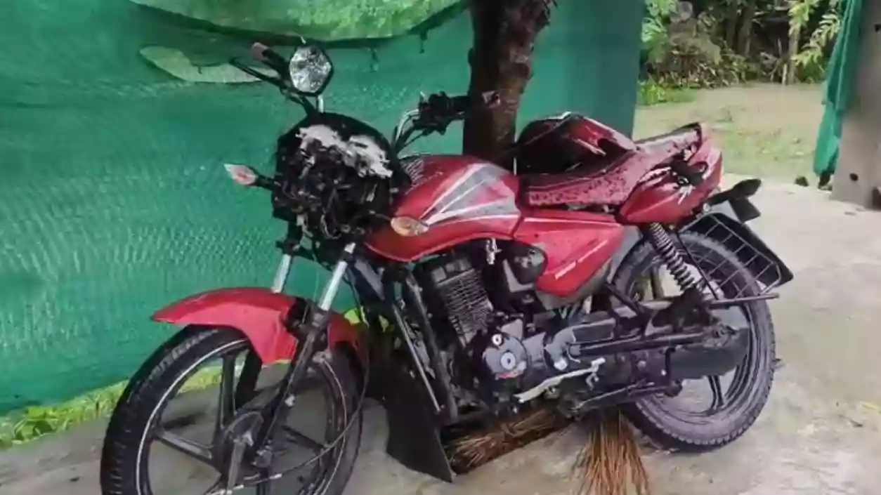 3 youths die, 1 critical as bike skids in rain during return from Rath Mela in Patharpratima