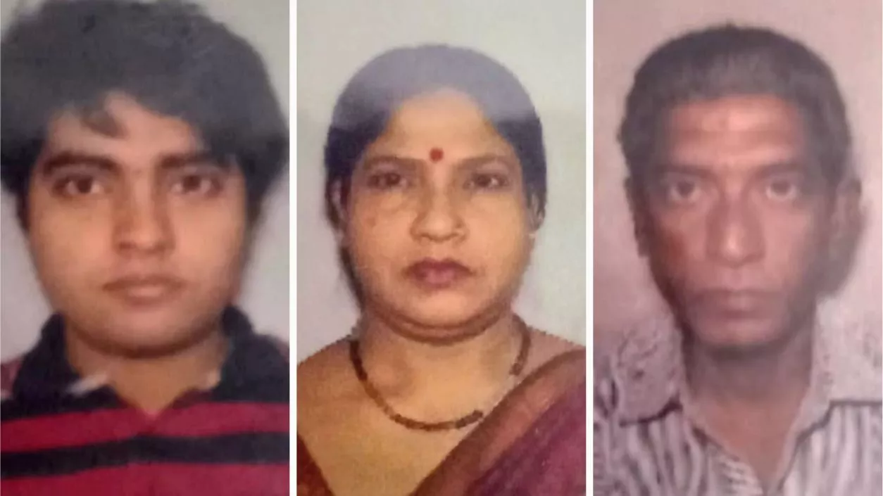 Father, mother and son found dead inside locked flat in Howrah