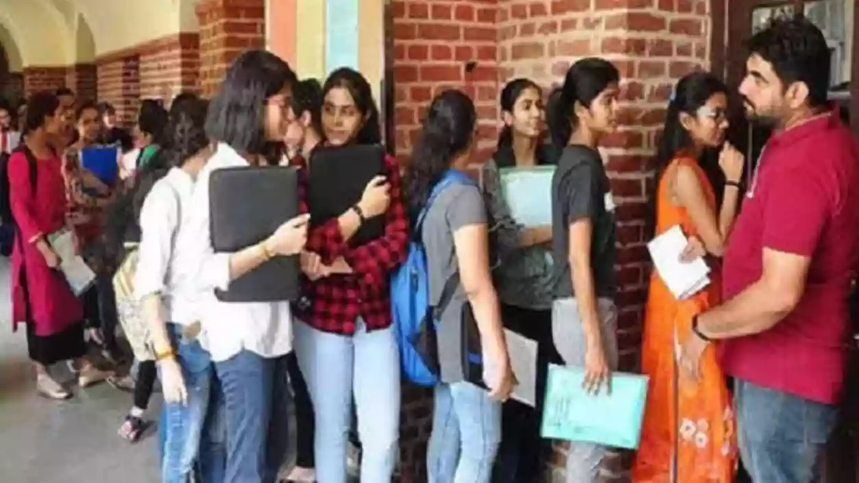 Governing bodies of all Bengal Govt colleges get six-month extension amid Kasba law college row