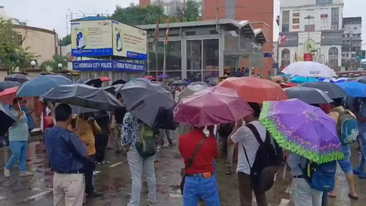 SSC job aspirants call Nabanna March, gather at Howrah Maidan over alleged recruitment delays