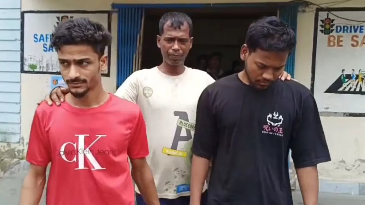 2 arrested after bomb explosion at night shakes Baruipur homes