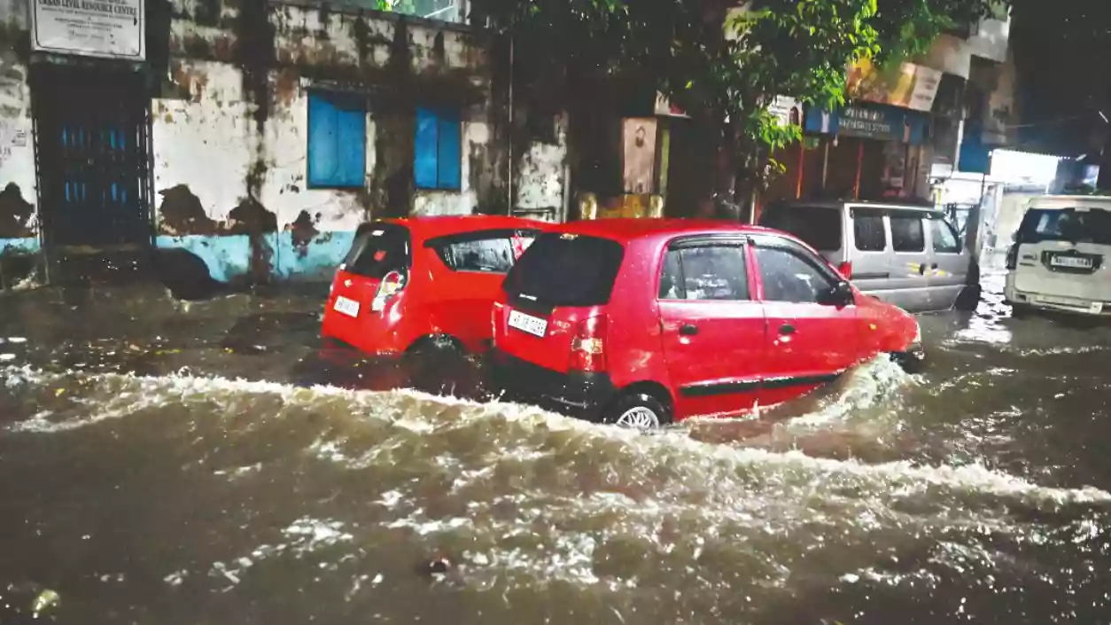 South Bengal braces for 3-day downpour as low-pressure triggers orange alert in six districts