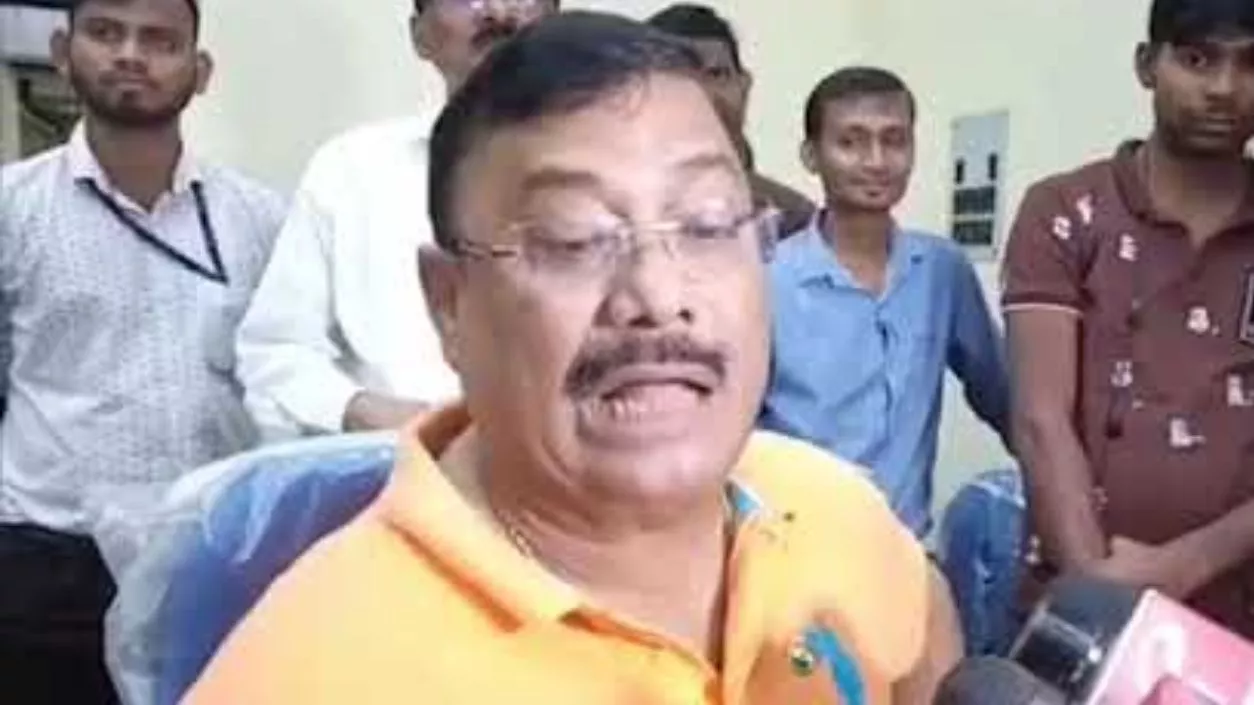 KMC’s Tarak Singh accepts responsibility for drainage failure, calls situation 