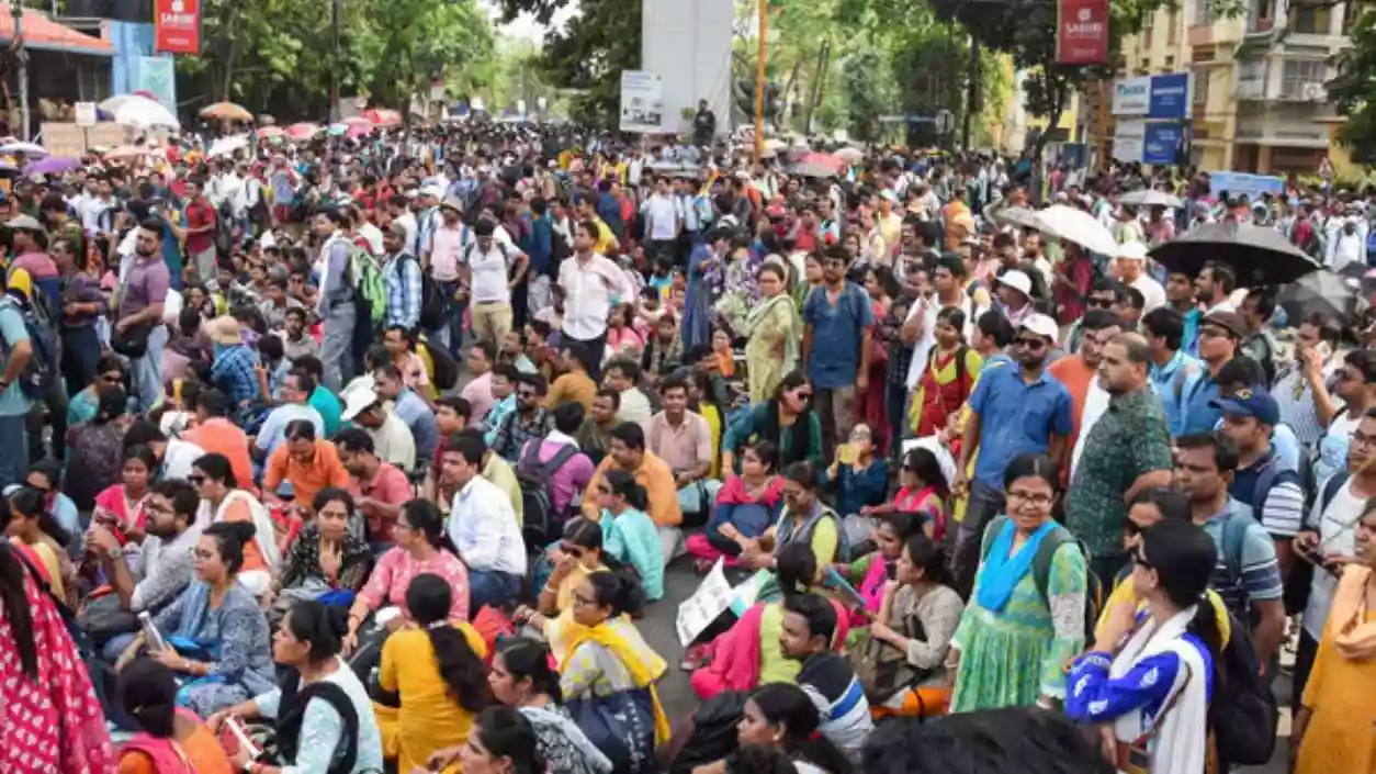 Over 5 lakh apply for 35,726 teaching posts in Bengal schools after SC scraps 2016 recruitment
