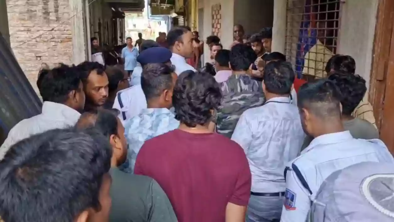 Husband strangles wife over alleged affair at New Town guest house, arrested within hours