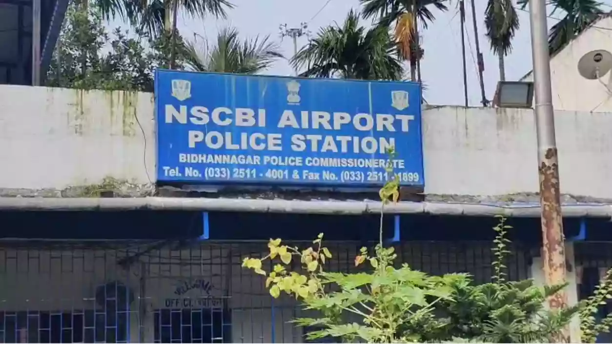 Bangladeshi man held at Kolkata Airport with fake Indian passport while boarding Germany flight