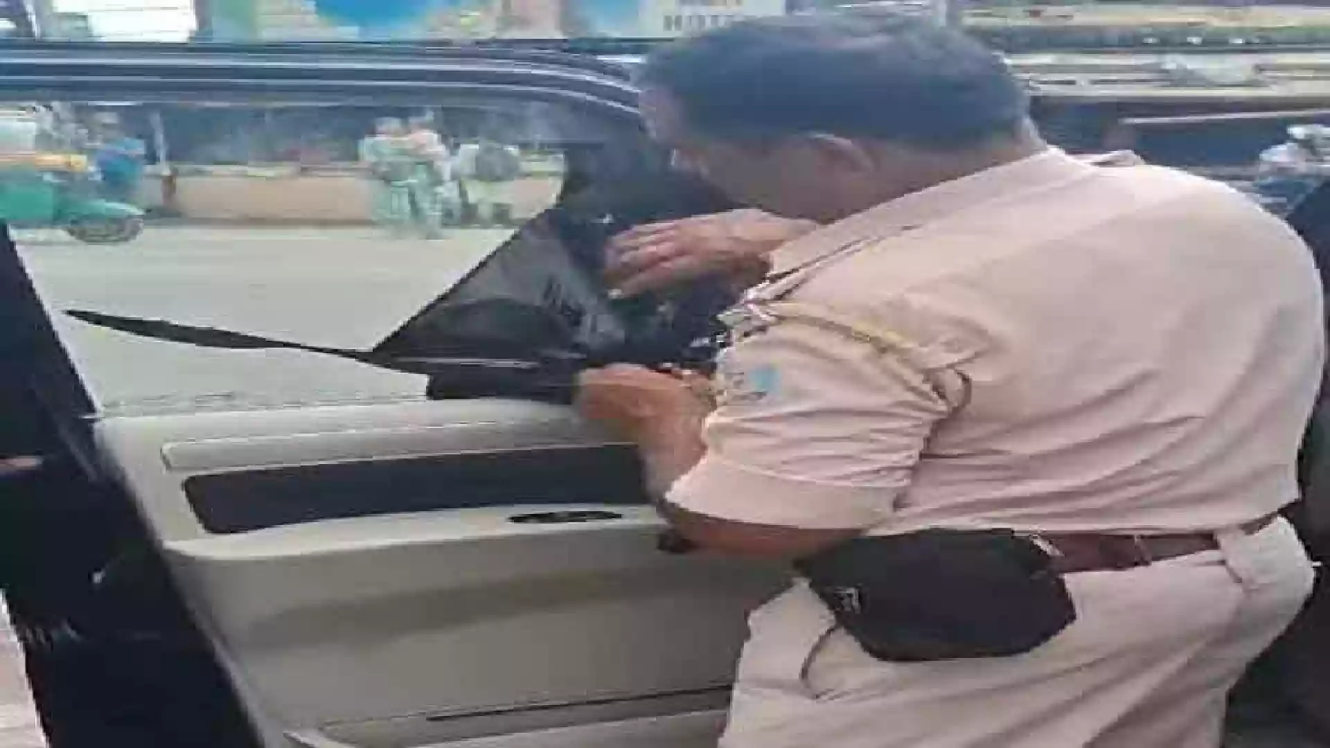 Ranchi police launches drive to remove black films from vehicles' windows