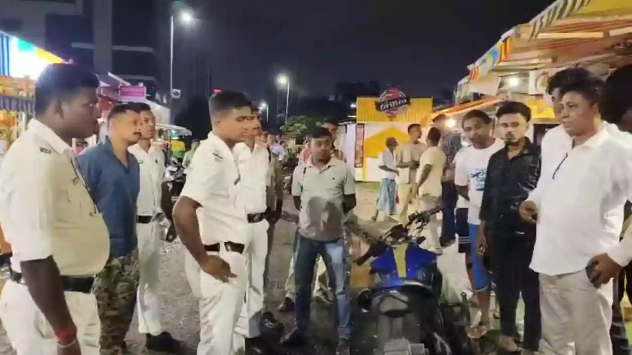 Two TMC factions clash over shop in Newtown; Panchayat member’s husband hospitalized