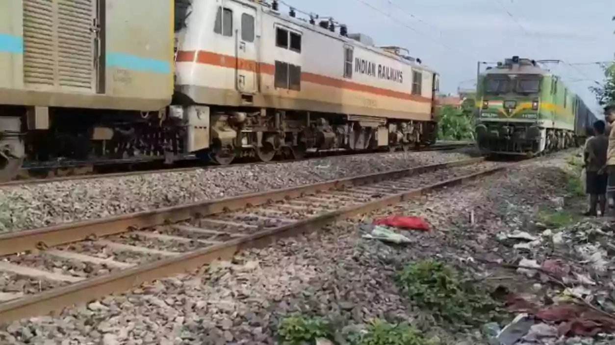 Newborn’s body found near railway tracks close to Malda hospital; Probe on