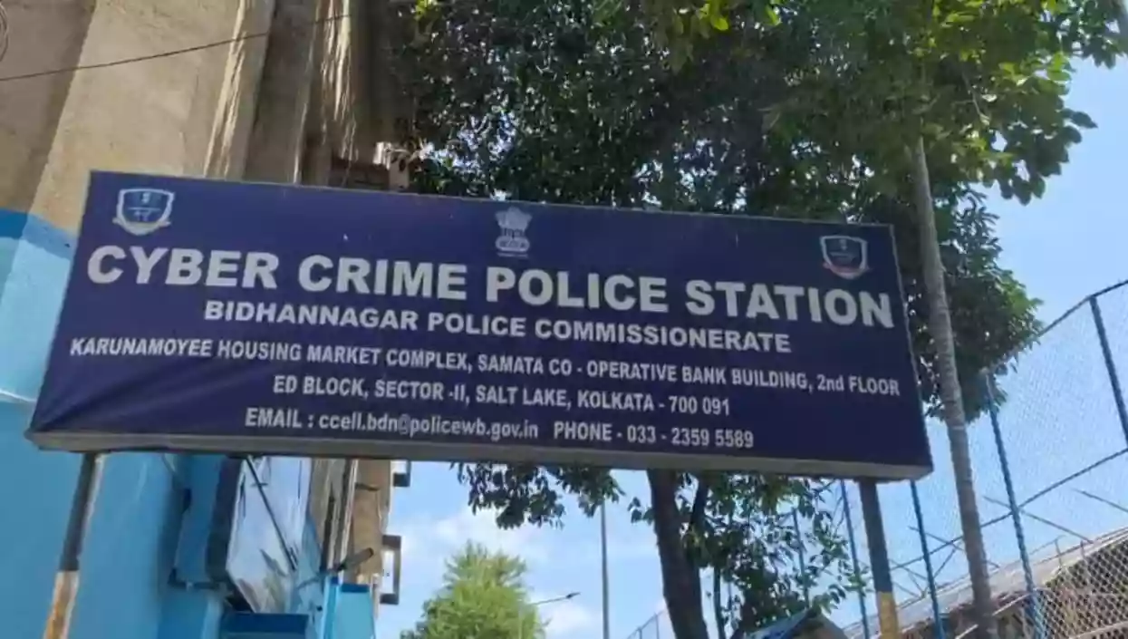 Youth arrested in Baranagar for cheating people with fake traffic challans, suspect linked to bigger gang of fraudsters