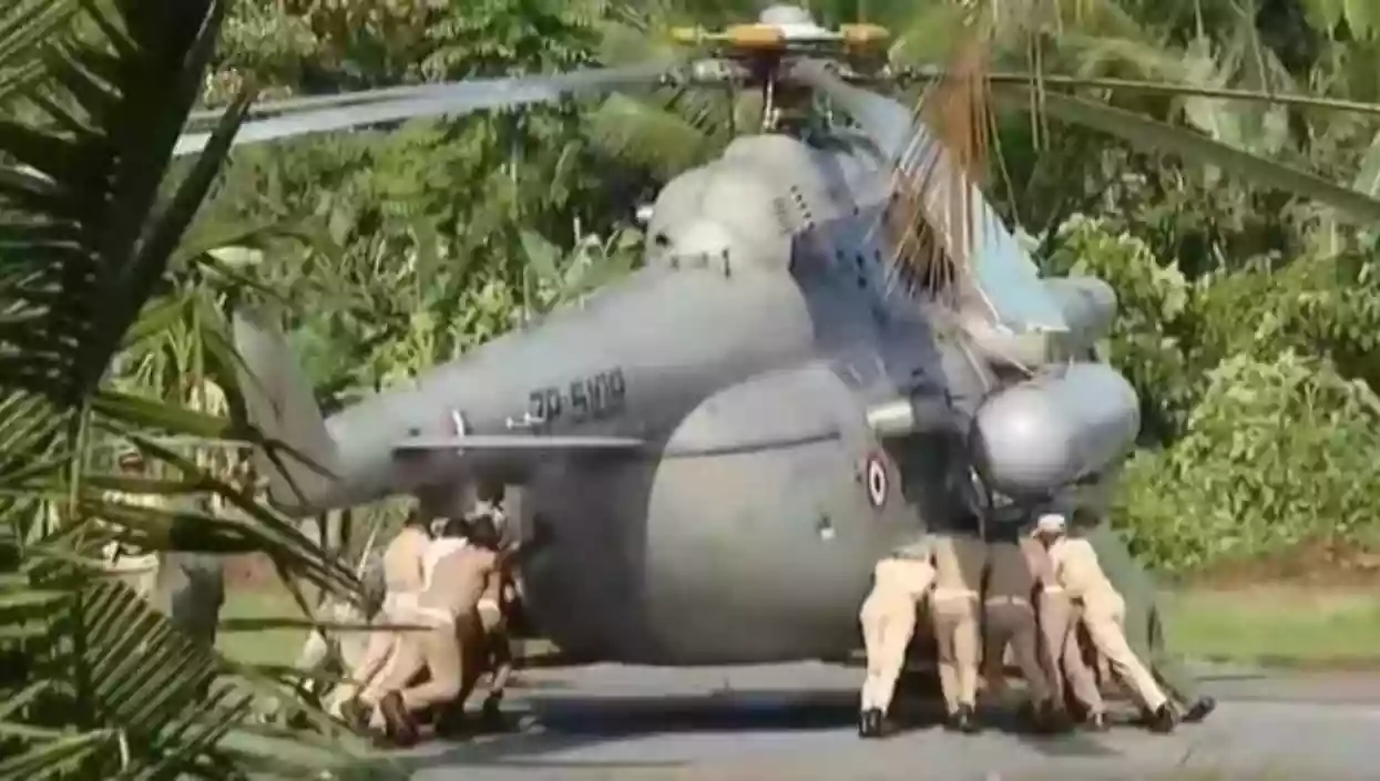 President Murmu’s chopper sinks as newly built helipad caves in Kerala's Rajiv Gandhi Stadium